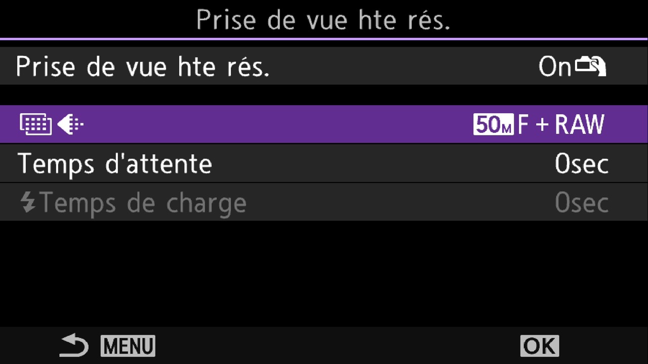 En detail, les possibilités à main levée (50 Mpxl) ou avec un trépied (80 Mpxl), offertes dans les menus de l’OM-1.